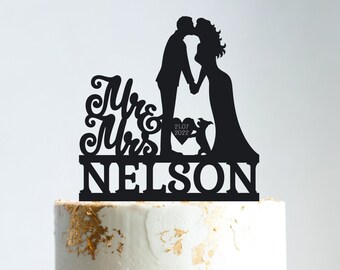 Custom bride and groom cake topper dog,mr and mrs wedding cake topper with dog,dog cake topper,animal cake topper for wedding dog,B4