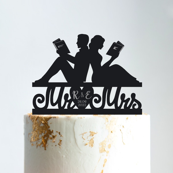 Bookworm wedding cake topper,book cake topper wedding,literary wedding cake topper,comic book wedding topper,book theme wedding topper,B284