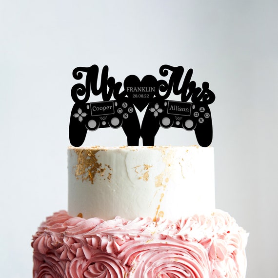 Geeky Wedding Cake Topper Game -