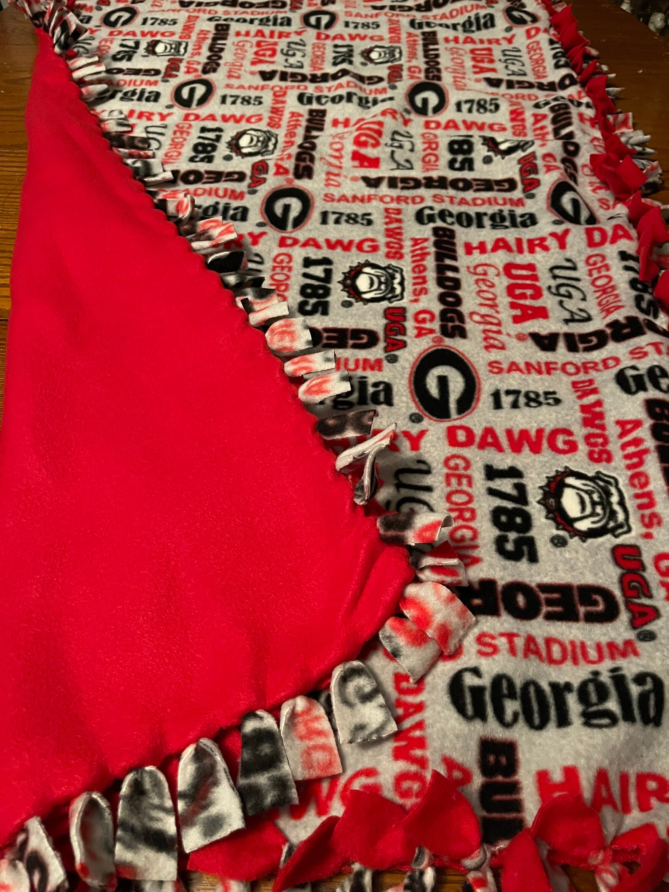 Uga fleece blanket hotsell