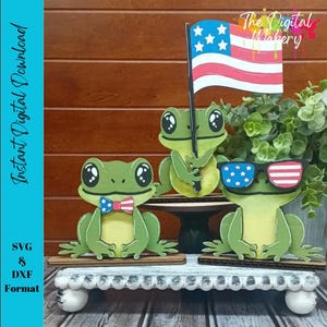 4 juillet grenouilles SVG | Grenouilles patriotiques mignonnes SVG | Fichier SVG de grenouilles mignonnes | Fichier grenouille rouge, blanc et bleu |