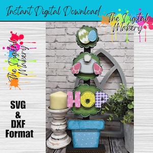 Könnte beinhalten: Osterdekoration aus Holz mit Hasenschwanz, Eiern und dem Wort "HOP". Das Design umfasst einen blauen Blumentopf, einen Kerzenhalter und den Text "Instant Digital Download" und "The Digital Makery".