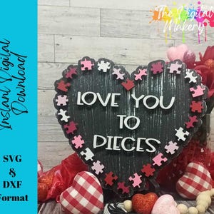 Serce walentynkowe SVG | Kocham Cię na kawałki Serce SVG | Plik laserowo wycinany z kawałków serca w kształcie puzzli | Dekoracja walentynkowa DIY | Pobieranie cyfrowe