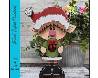 Elf świąteczny SVG | Plik elfa Świętego Mikołaja | Elf z wieńcem SVG | Plik z dekoracjami świątecznymi DIY | TheDigitalMakery | Pobieranie cyfrowe