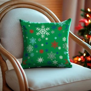 Green Snowflake Pillow Cover, Winter Throw Pillow, Christmas Cushion Cover, 16x16 Xmas Pillowcase, Retro Holiday Home Decorations, Any size