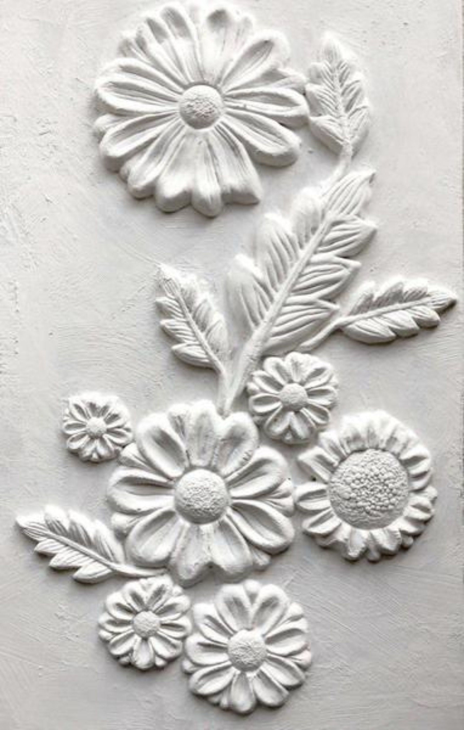 Lot - SIX CERAMIC MOLDS OF FLOWER AND CORN DESIGNS