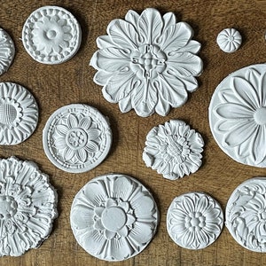 IOD Rosettes Mould * Iron Orchid Designs Flowers Emblems Designs Mold Furniture, Sugar Arts, Crafts using Clay, Resin, Fondant, Chocolate
