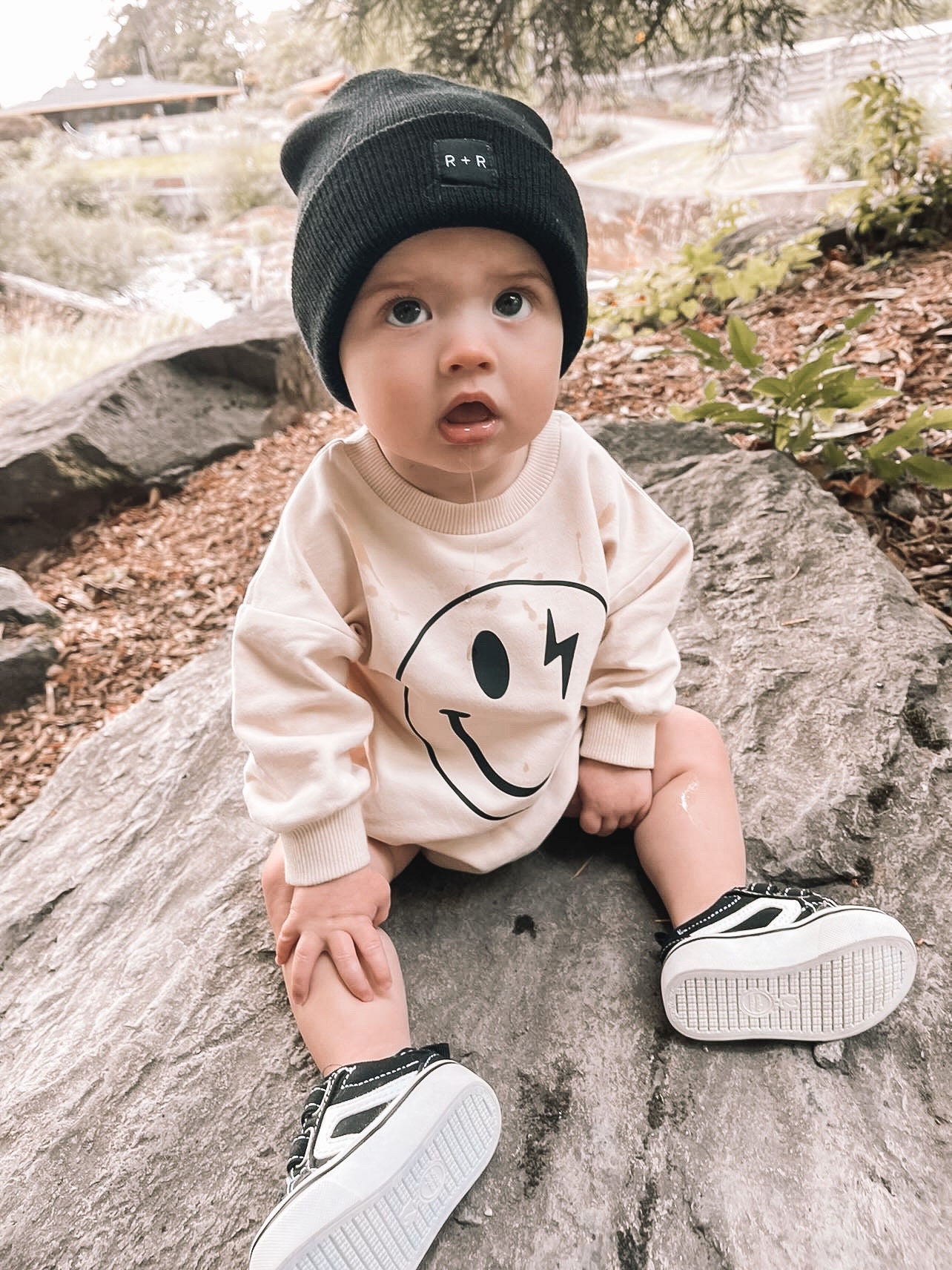 Baby blauwe witte en grijze trui en bijpassende hoed Kleding Jongenskleding Babykleding voor jongens Truien 