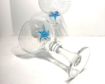 Juego de 2 copas de margarita Lenox sopladas a mano con estrellas de mar color aguamarina