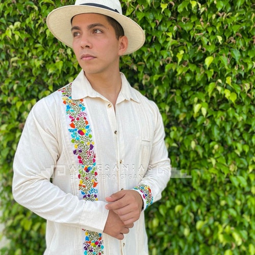 Elegant Beige Long Sleeve Guayabera 