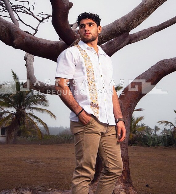 Guayabera con short hotsell