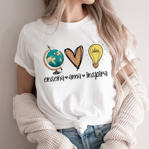 Womens Spanish Teacher T-Shirt Ensena Ama Maestra Bilingual Gift Womens Spanish Teacher T-Shirt Ensena Ama Maestra Bilingual Gift
