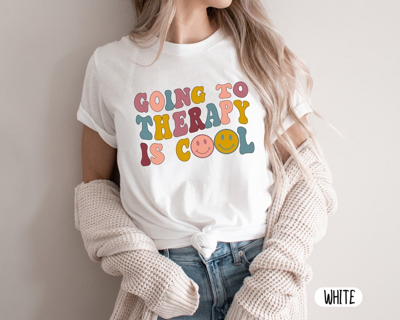 Going To Therapy Is Cool Mental Health ShirtShirt Anxiety Shirt Retro Indie Clothing Aesthetic Psychotherapist Gift Therapist T-shirt 