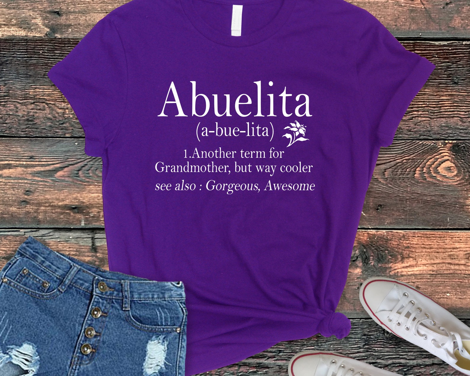 Abuelita Definition! Spanish Grandmother T-Shirt