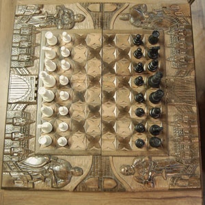 Knight Tabletop Chess Board and Pieces