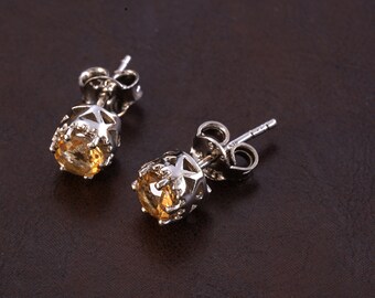 5mm Round Yellow Cubic Zirconia Solitaire Stud Earrings with Cubic Zirconia in 925 Sterling Silver