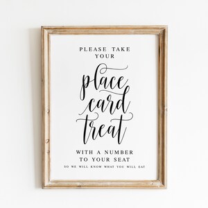 Por favor, lleve el número de la tarjeta de lugar a su asiento, así sabremos qué comerá, letreros de boda, refranes de boda, letrero de tarjeta de lugar