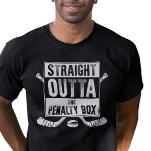 Presente para jogador de hóquei, camiseta para amante de hóquei, camiseta para vida de hóquei, presentes para jogadores de hóquei, presente engraçado e ocupado para hóquei no gelo, camiseta para hóquei