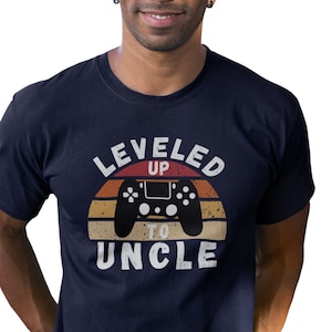 Gamer Leveled Up to Uncle T-Shirt - Pregnancy Announcement Gift