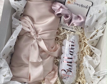 Bridesmaid proposal box, Personalized Bridesmaid box, will you be my bridesmaid, bridesmaid proposal gift box, Bridesmaid robe