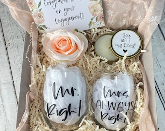 Cadeau de fiançailles pour couple, Cadeau de couple personnalisé, Tasses de couple, Cadeau de douche nuptiale, Cadeau de fiançailles personnalisé, Coffret cadeau de fiançailles,