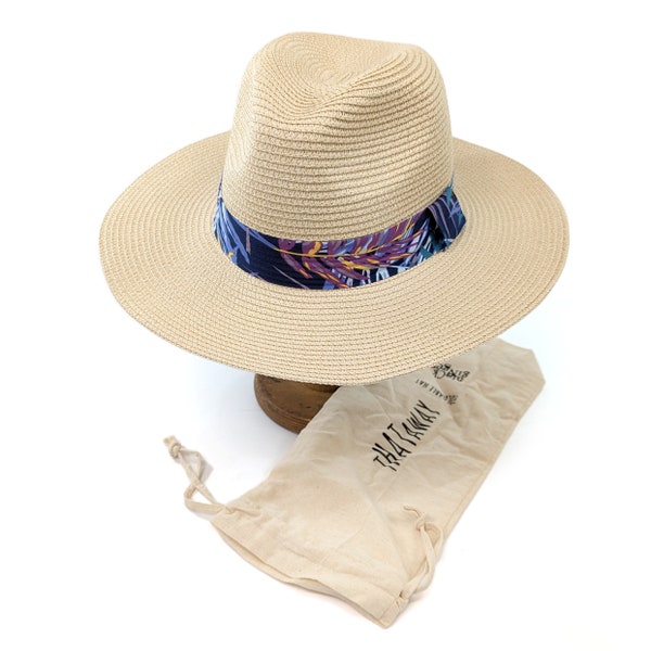 Chapeau de soleil panama de voyage pliable avec un ruban tropical