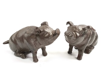 Cast Iron Bookends or Door stops. A set of 2 Pigs. Ideal for an animal lover and a book lover alike. Country and farmhouse chic (Pack of 2)