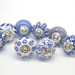 BLUE WHITE Ceramic Hand painted Knobs, Vintage Wardrobe Drawer Cabinet pulls handles knobs B12