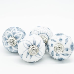 GREY Ceramic Knobs, Handpainted Vintage Wardrobe handle Drawer knob Cabinet pulls handles  2/4/6/8/10/12/14/16/18/20/25 B06