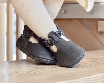 Little Lucy Baby and Toddler Shoe Pattern - Mary Jane shoe pattern, Baby mary janes sewing pattern, crib shoes pdf, leather shoes pattern,