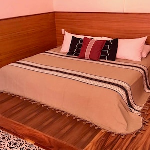 Tan & Black King-Size Mexican Bedspread