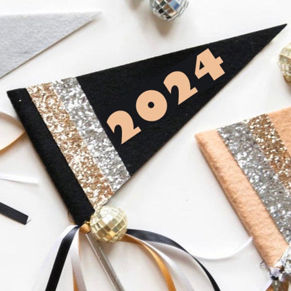 Felt New Years Eve Flags, New Years Eve Pennant, Count to New Years Flag, New Years Eve Party celebration flags, New Years Eve Party Pennant