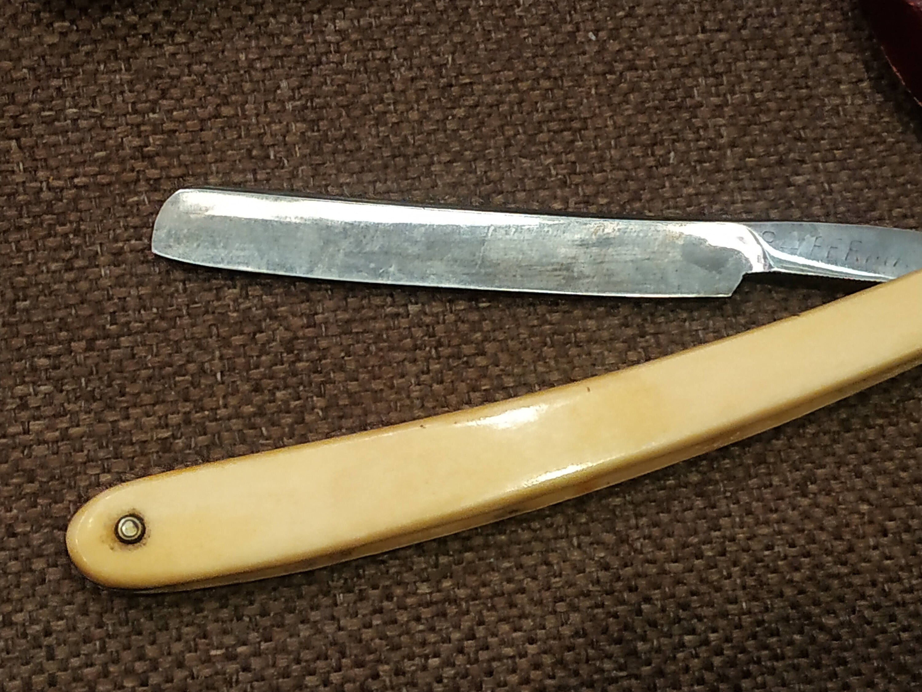 Straight Razor C.V. Heljestrand, Eskilstuna, Sweden in Original