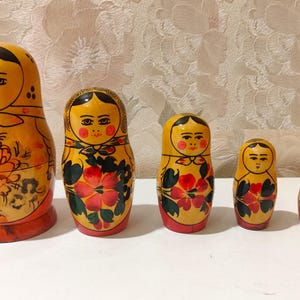 Vintage Set of 6 russian folk matryoshka dolls.
