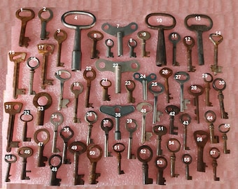 Original Vintage Rusty Iron Skeleton Keys from 1900