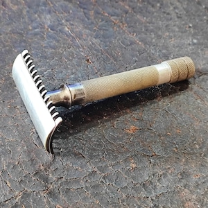 1917 Gillette E Stamped Silver Old Type Single Ring Vintage Safety Razor