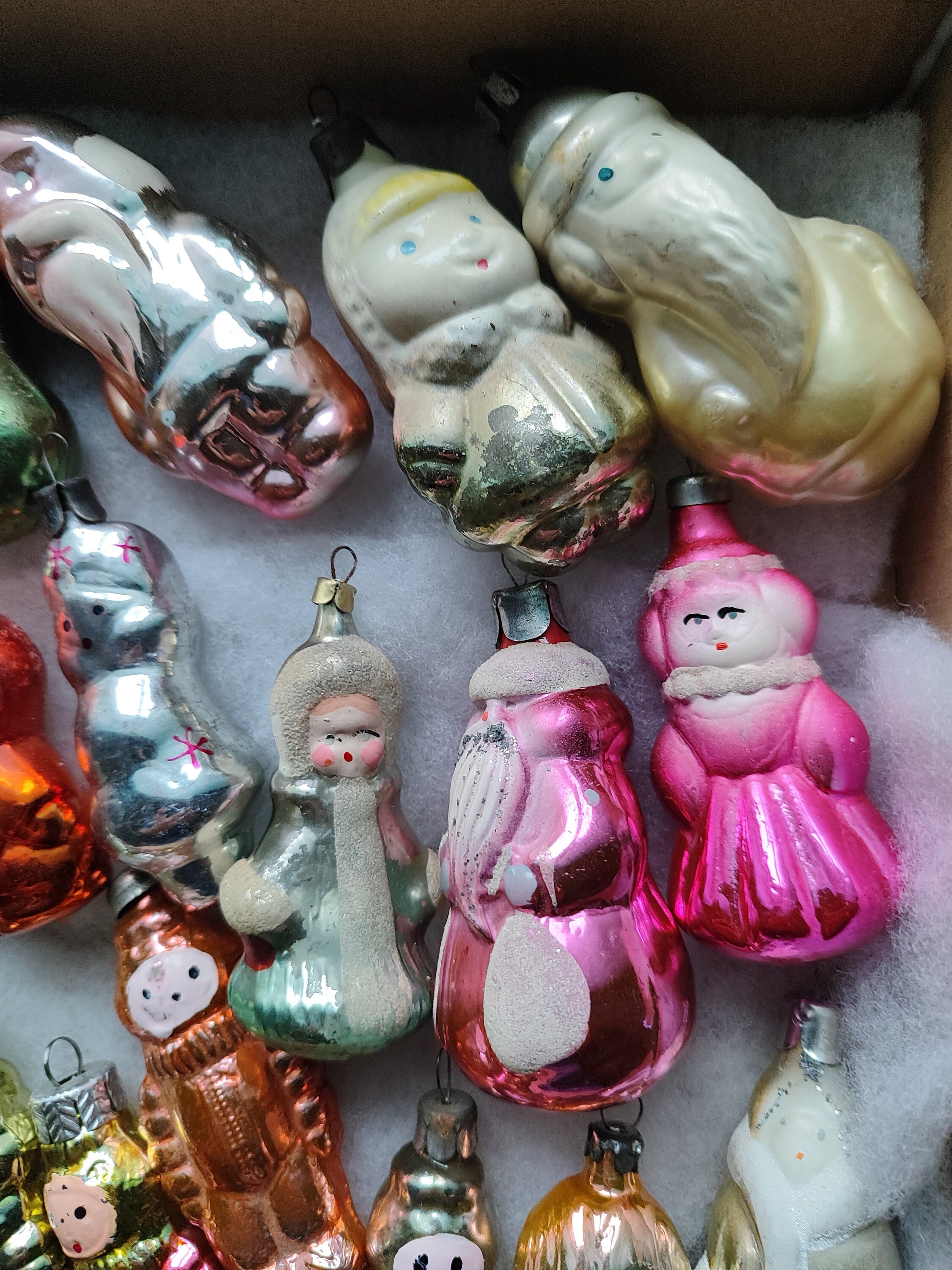 * vintage ornament ୨୧ * ミルク色ガラスの 素敵なリスさん Vintage Soviet USSR Cristmas Glass Ornaments. - Etsy