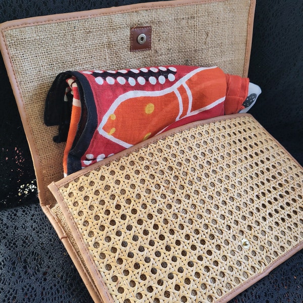 Clutch I Rattan I schlichte Handtasche mit Druckknopf