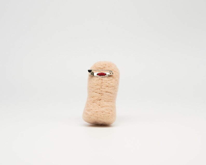 Hand-made Boobs Brooch Female Body Needle Felted Body Brooch Feminine Body Wool Sculpture