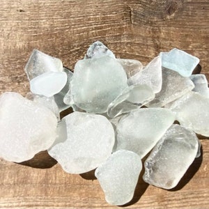 Baltic Sea Glass Pieces: Jewelry Making, Crafting Supplies (25 Pieces, 0.7-2.3&#39;&#39;)