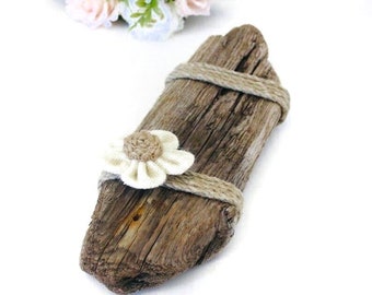 Handmade Driftwood Photo Frame: Rustic Wall Decor (18.8 inch)