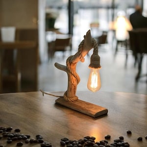 Treibholz Tischlampe: Baltische Küsten Dekoration im Vintage Stil