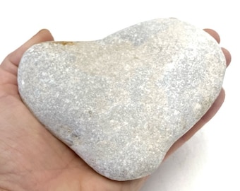 Pierre en forme de coeur de pierre, trouvaille de plage en forme de coeur, pierre de coeur