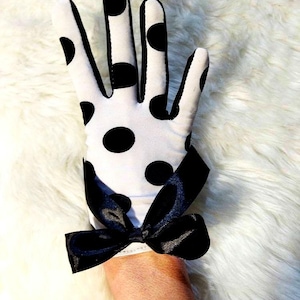 Stylish gloves,Tea gloves,Ladies gloves,Summer gloves,Victorian gloves,Driving gloves,Evening gloves,Fashion gloves,Formal gloves,Thin glove