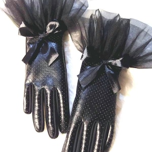 Black gloves,Womens gloves,Leather gloves,Stylich gloves,Summer gloves,Formal gloves,Evening gloves,Driving gloves,Fashion gloves,Tea gloves