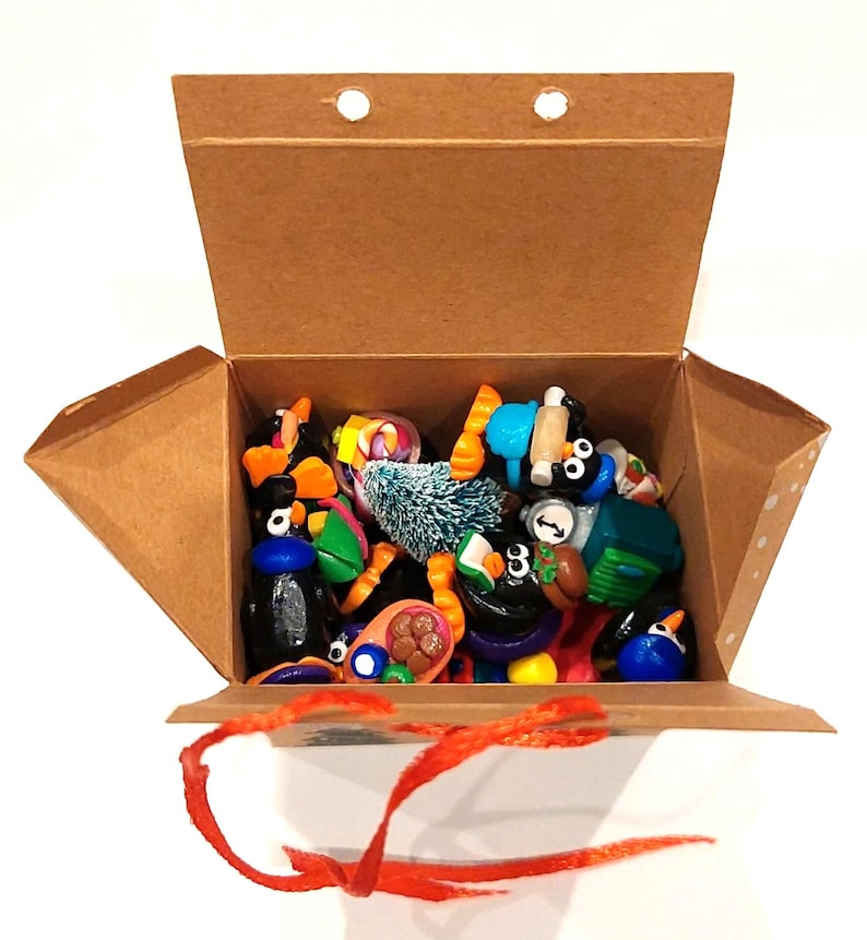 24 Piece Christmas Penguins Advent Filler image 10