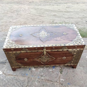 wooden trunk box with brass work and natural finished/ home decor/storage box/wooden coffee table/metal work storage box/wood box/chest box