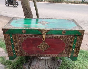 Vintage Wooden Trunk Box: Distressed Finish, Metalwork Indian Dowry Chest