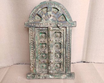 Vintage Carved Wooden Window with Brass Work – Distressed Wall Hanging Window Frame – Antique Style Indian Wooden Window for Home Decor