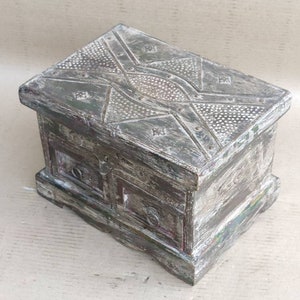 Vintage style wooden metal work jewellery box with drawers/ handcrafte indianbox/wood storge box/wood chest/brass work chest box /wooden box